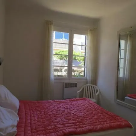 Apartment 8 Personnes Face Mer Acces Direct Plage 8gl25