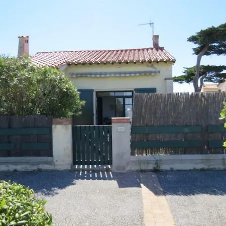 Apartment 8 Personnes Face Mer Acces Direct Plage 8gl25