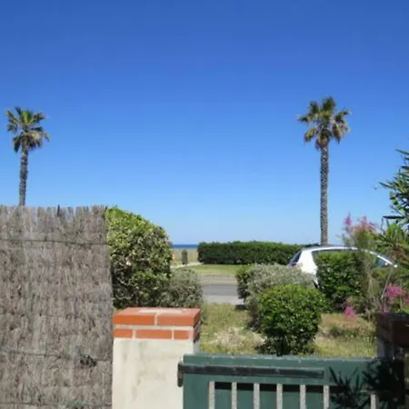 Apartment 8 Personnes Face Mer Acces Direct Plage 8gl25 Le Barcares